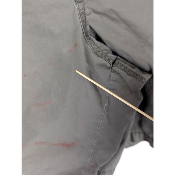 Columbia wmns cargo shorts sz 20 waist 41st"Ins 8.5"Hips 52" leg wid 31"Stained - Picture 7 of 9